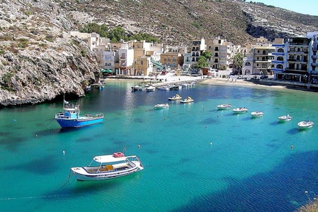 Seafront Penthouse With Terrace In Xlendi, Gozo Apartment